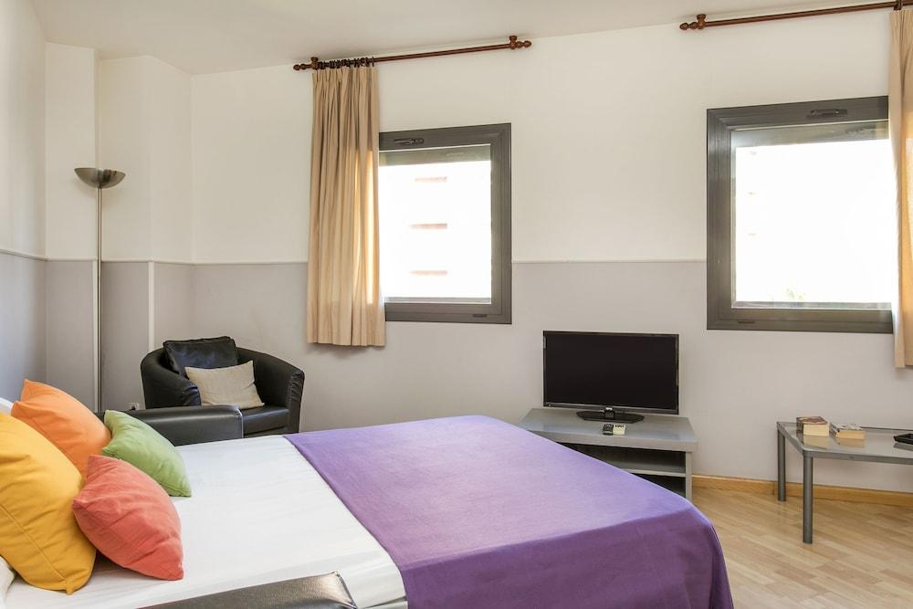 Apartments Sata Park Guell Area บาร์เซโลนา ภายนอก รูปภาพ