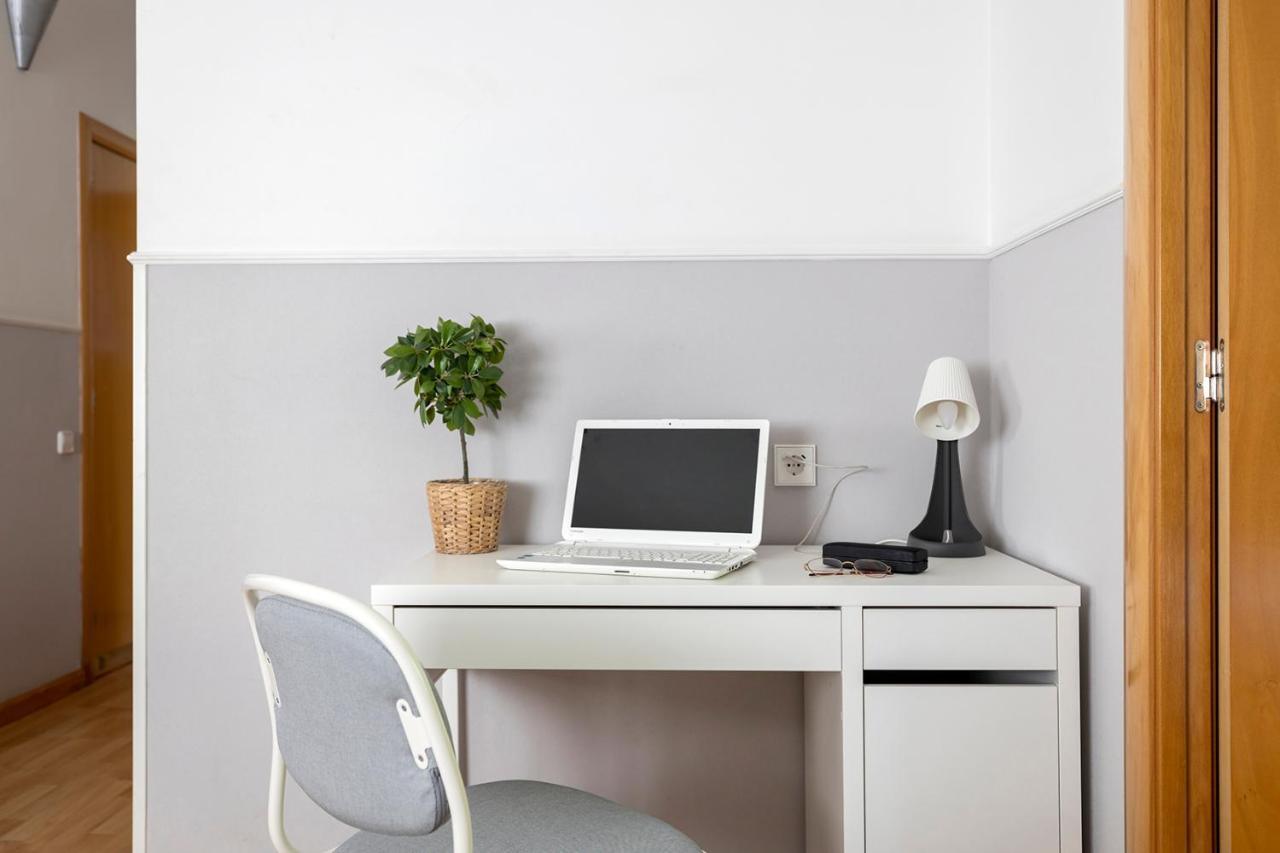 Apartments Sata Park Guell Area บาร์เซโลนา ภายนอก รูปภาพ