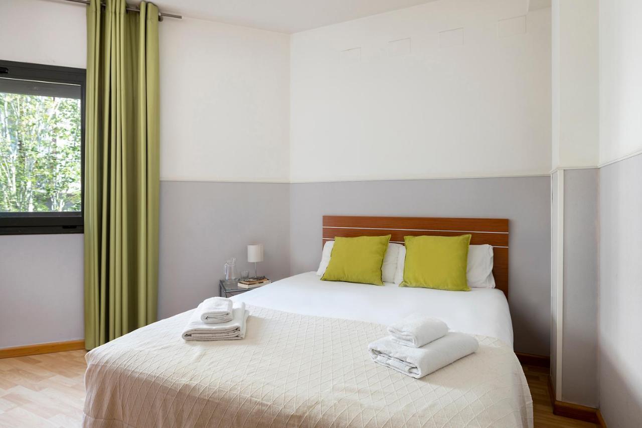 Apartments Sata Park Guell Area บาร์เซโลนา ภายนอก รูปภาพ