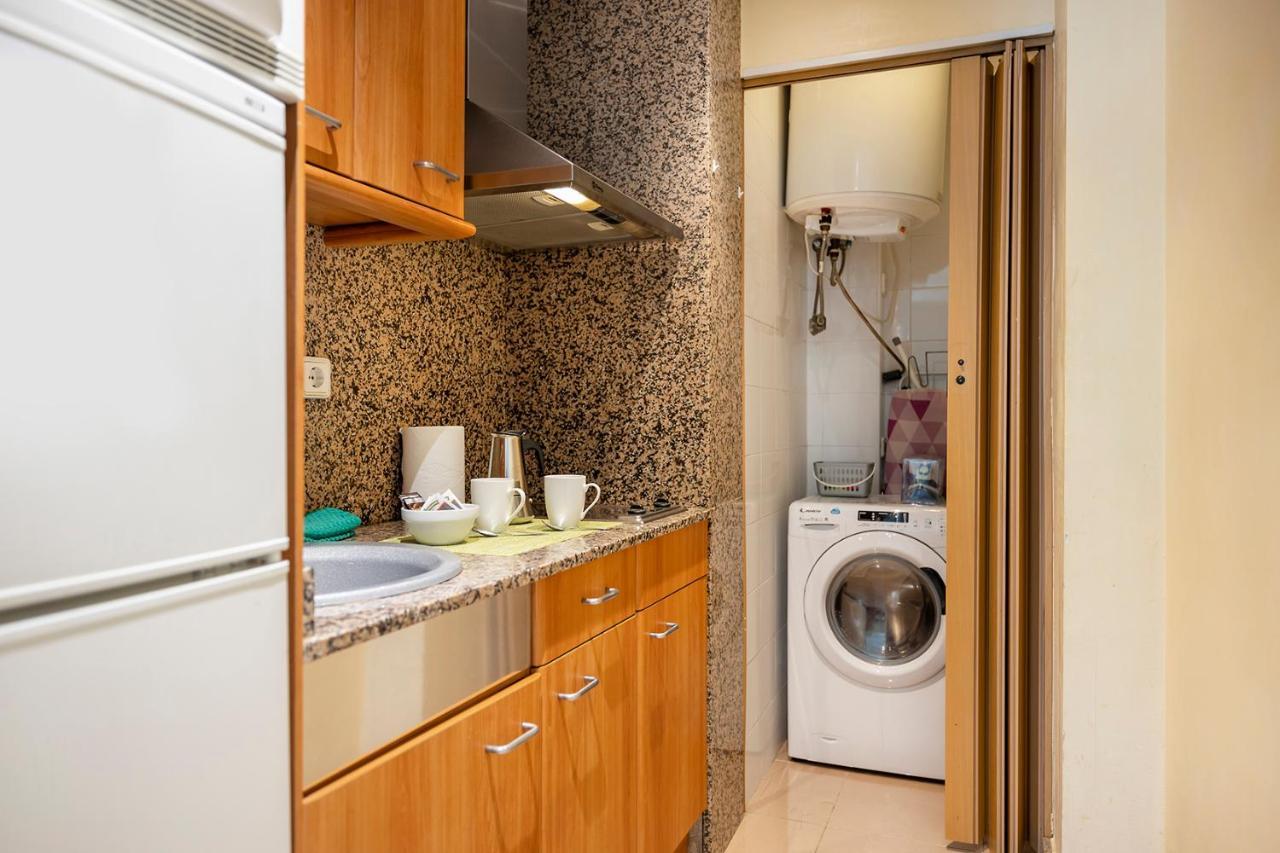 Apartments Sata Park Guell Area บาร์เซโลนา ภายนอก รูปภาพ
