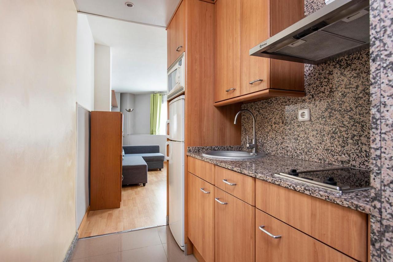 Apartments Sata Park Guell Area บาร์เซโลนา ภายนอก รูปภาพ