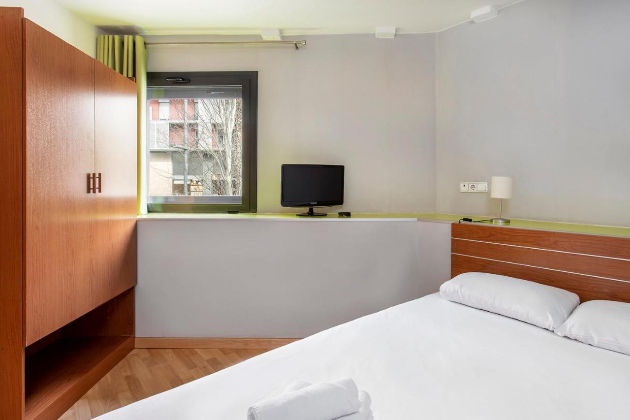 Apartments Sata Park Guell Area บาร์เซโลนา ภายนอก รูปภาพ
