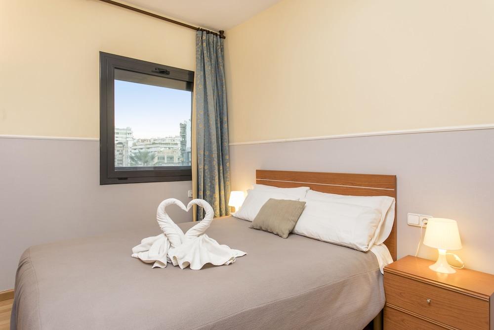 Apartments Sata Park Guell Area บาร์เซโลนา ภายนอก รูปภาพ
