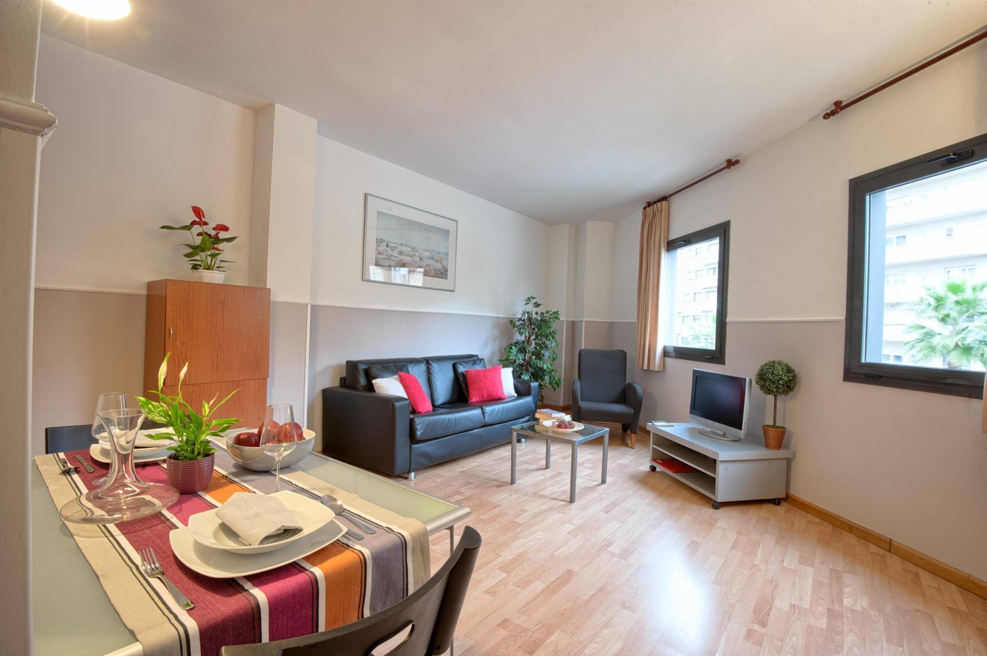 Apartments Sata Park Guell Area บาร์เซโลนา ภายนอก รูปภาพ