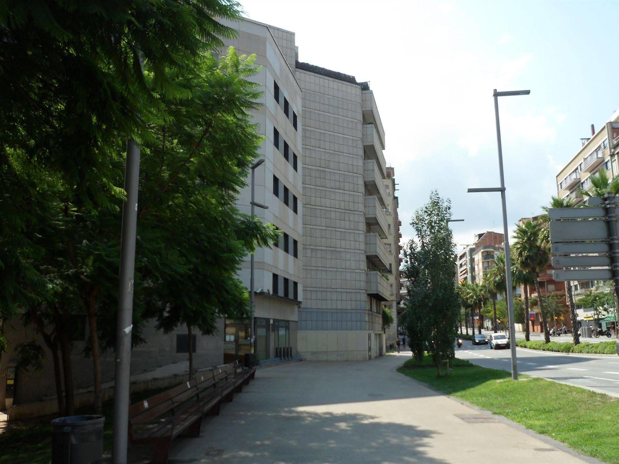Apartments Sata Park Guell Area บาร์เซโลนา ภายนอก รูปภาพ