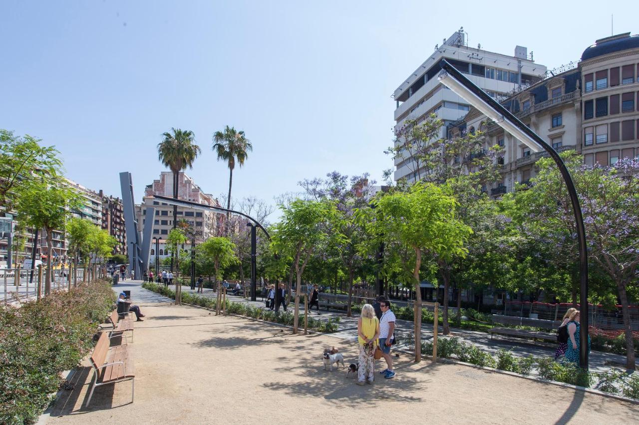 Apartments Sata Park Guell Area บาร์เซโลนา ภายนอก รูปภาพ